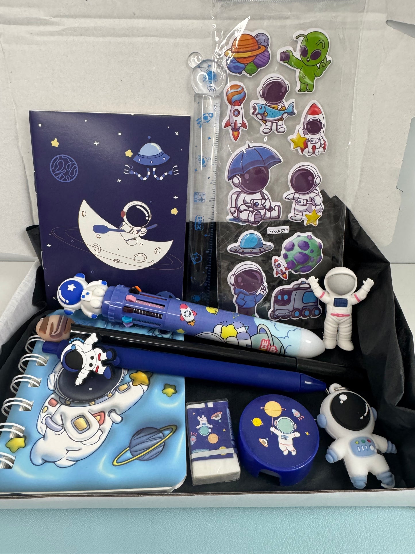 Pocket money space box